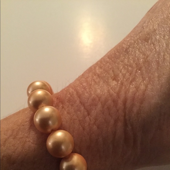 NWOT Pink Pearl Bracelet. - Picture 4 of 7